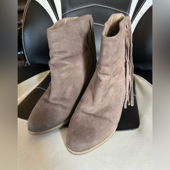 Fringe Suede Ankle Boots - Tan - Picture 2 of 6